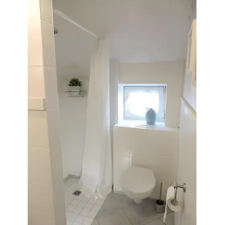 Vakantiehuis Luettje Huus 2 *