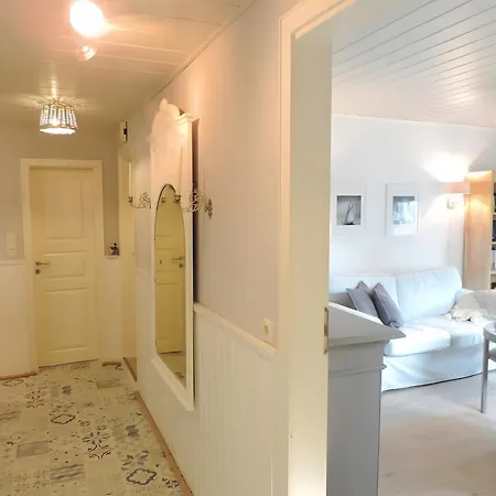 Luettje Huus 2 Hage
